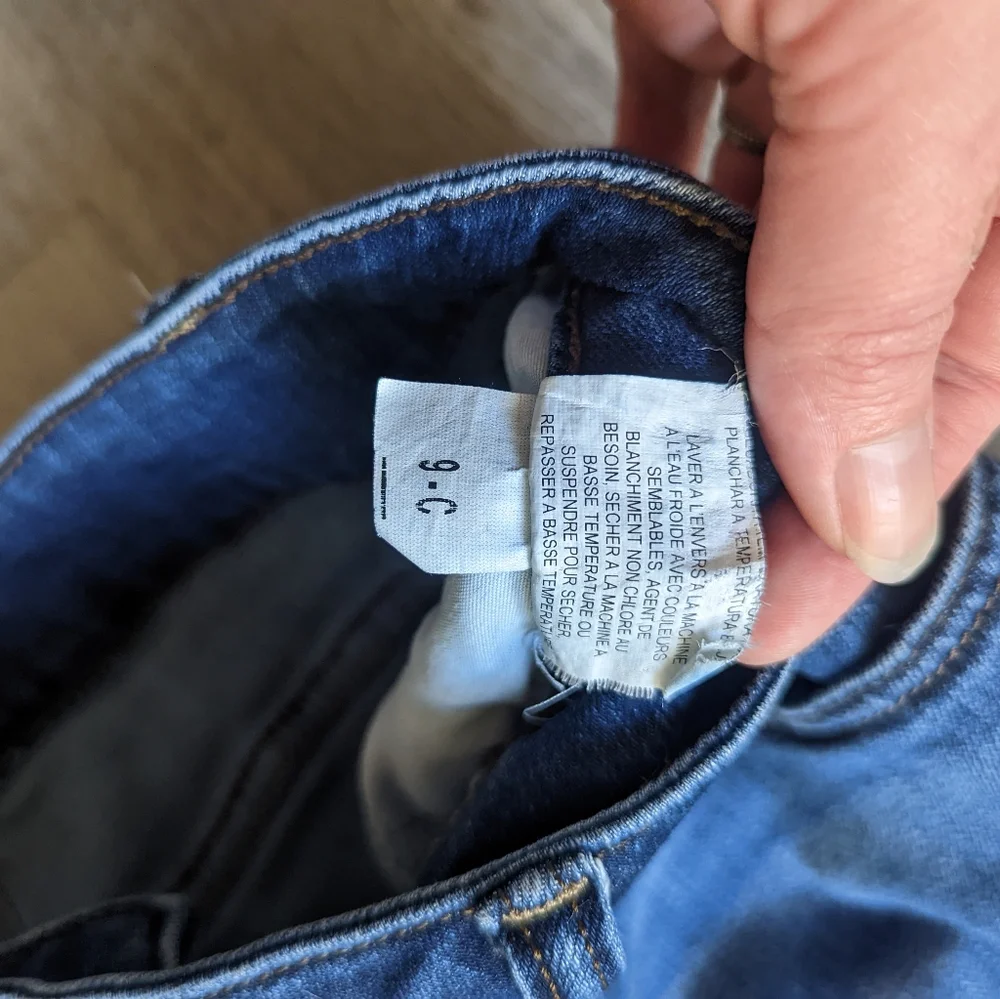 Lee Bootcut (Stretchy) Medium Rise Jeans Size 9 - Picture 4 of 4